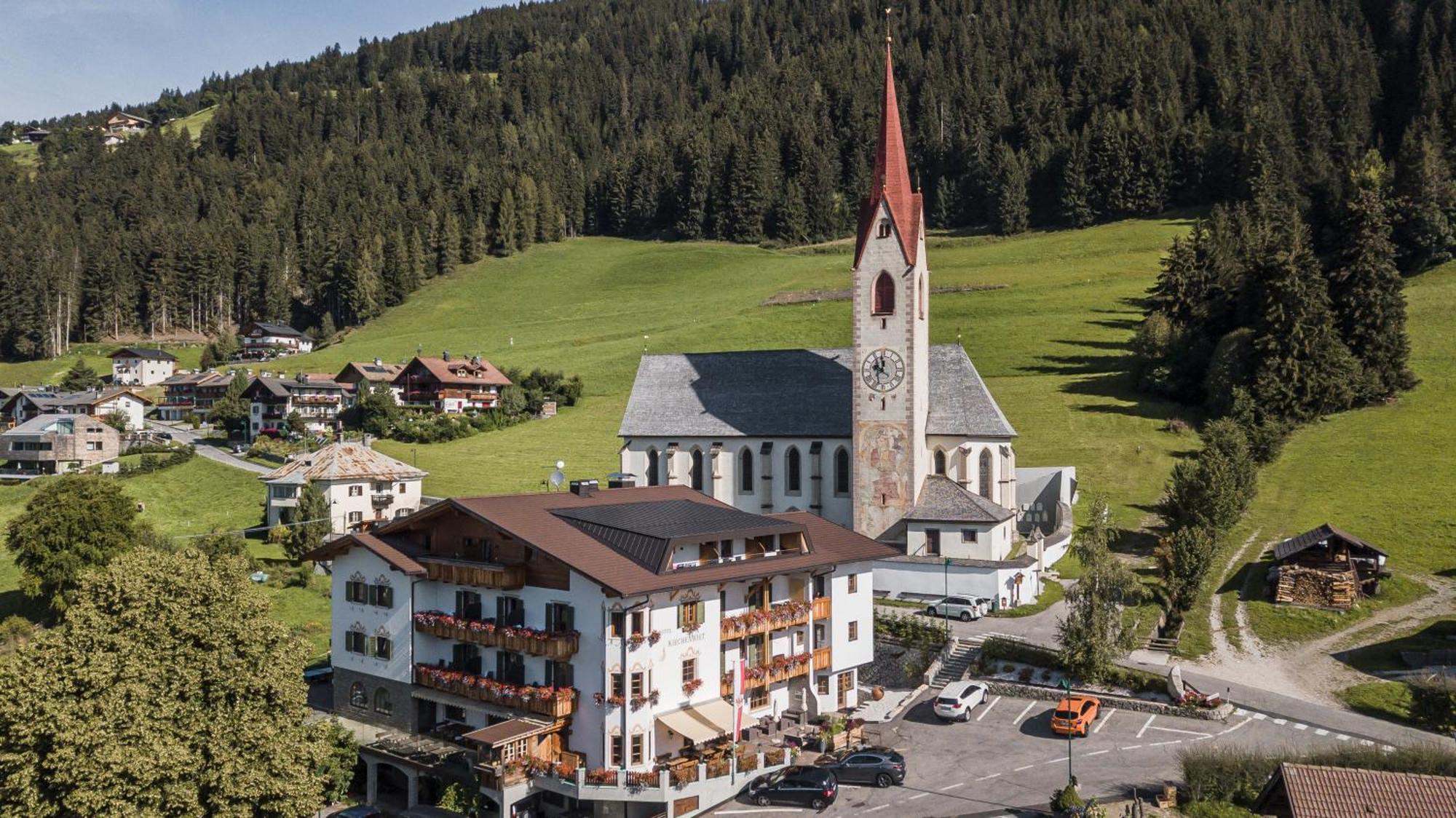 Hotel Kirchenwirt Toblach